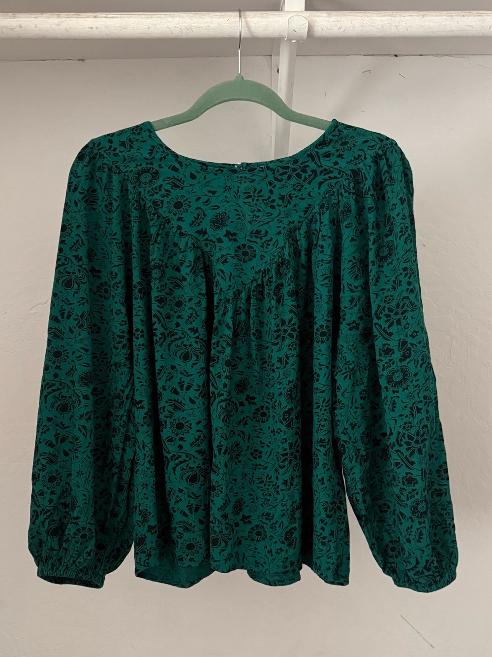 Bundle 3 for 50% off Knox Rose Deep Green & Black Crinkled Rayon Peasant Blouse